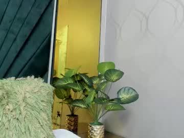 anni petite 
