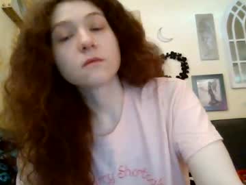 queencrimsonlvx